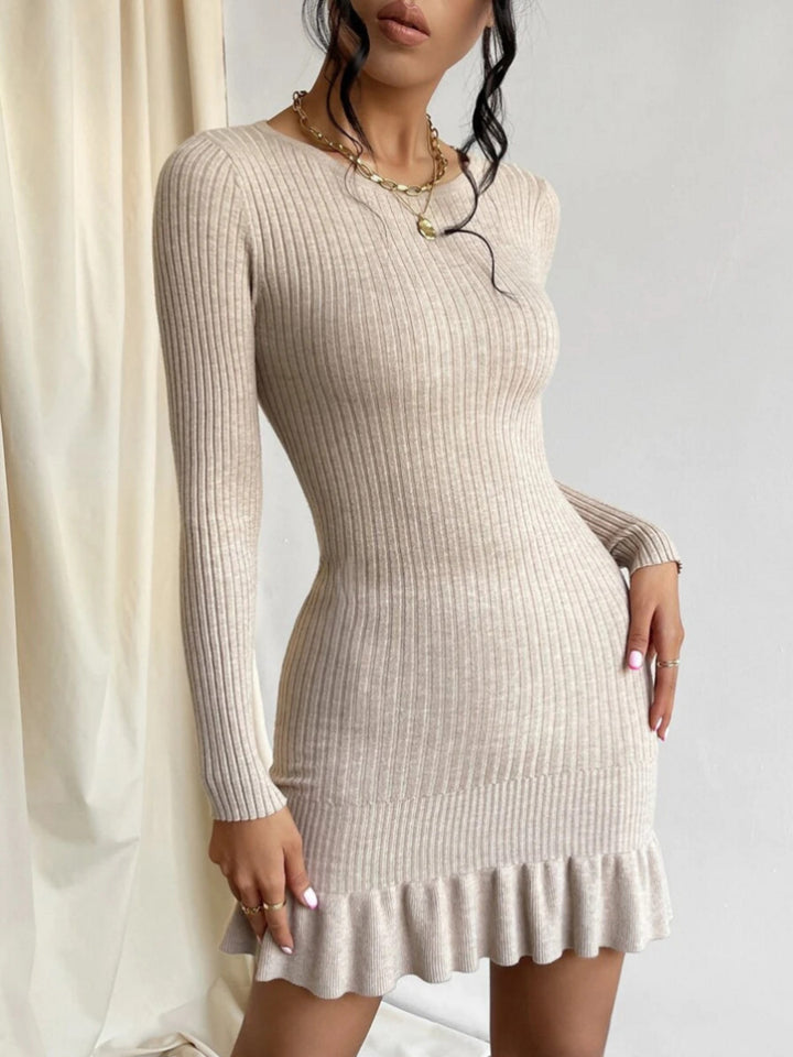 Damen Strickkleid mit Rüschensaum und feinem Rippenmuster Drune