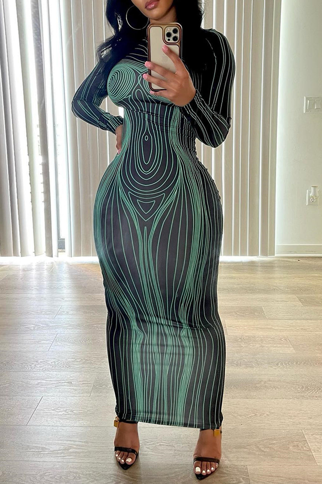 Damen figurbetontes Langarm-Maxikleid mit modernem Grafikdesign Drune