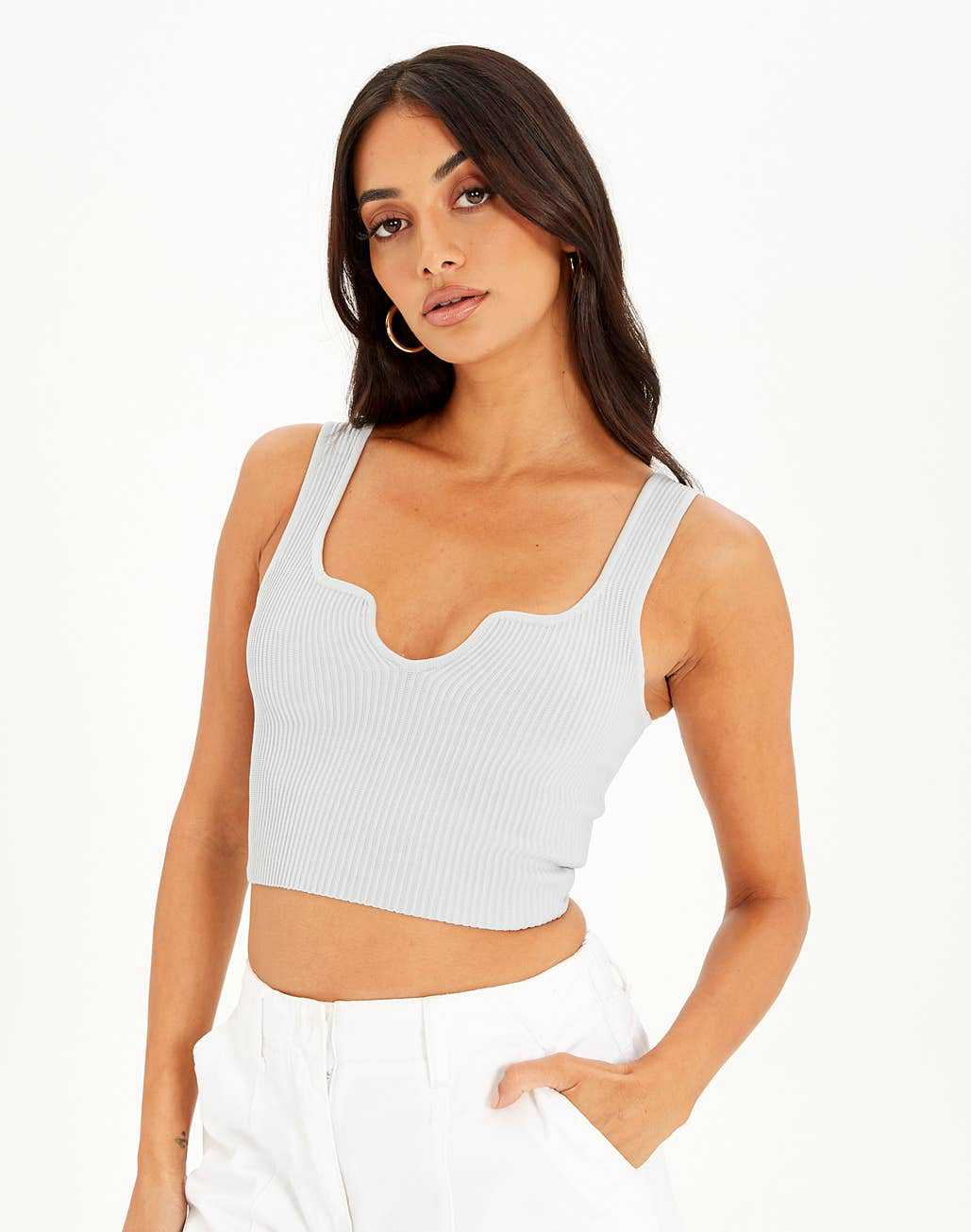 Damen Crop-Top mit Wellen-Ausschnitt und feiner Rippstruktur Drune