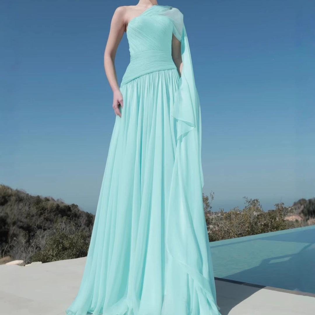 Damen Maxi-Kleid mit asymmetrischem Ausschnitt und fließendem Stoff Drune