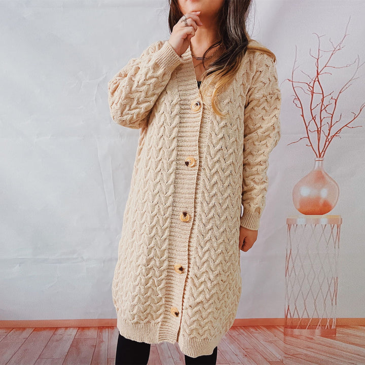 Damen Strickjacke mit strukturierter Zopfstrickoptik und dekorativen Knopfdetails Drune
