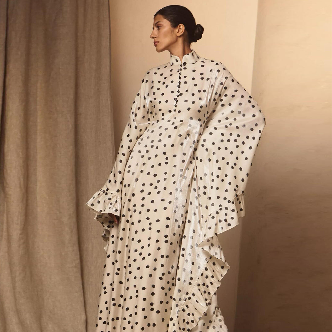 Damen Maxikleid mit auffälligen Punkten und trendigem Rüschen-Design Drune