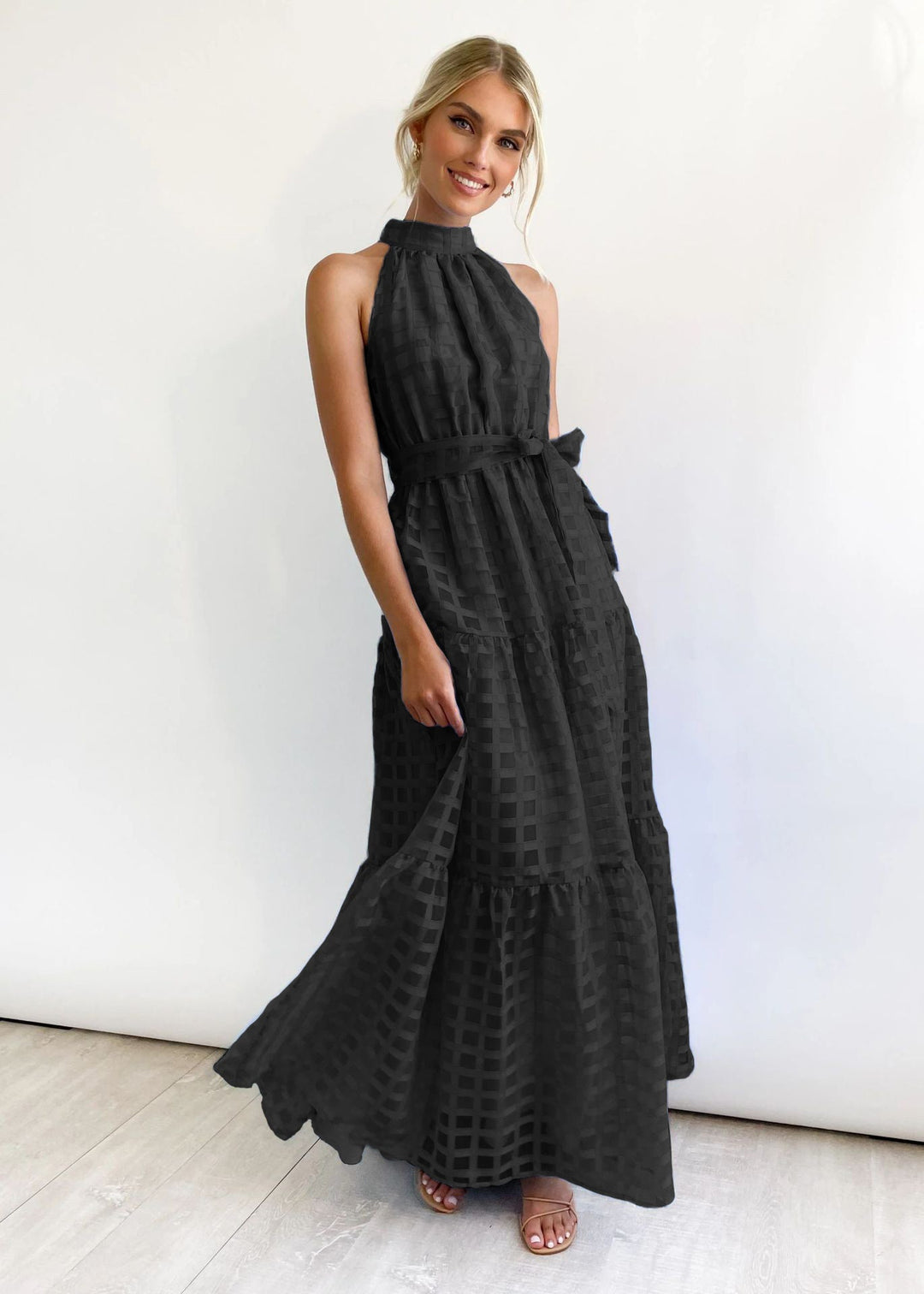 Damen Maxikleid mit raffiniertem Hochkragen und gestuftem Design Drune