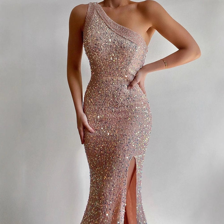 Damen Schimmerndes Abendkleid mit asymmetrischem Schnitt und hohen Schlitz Drune
