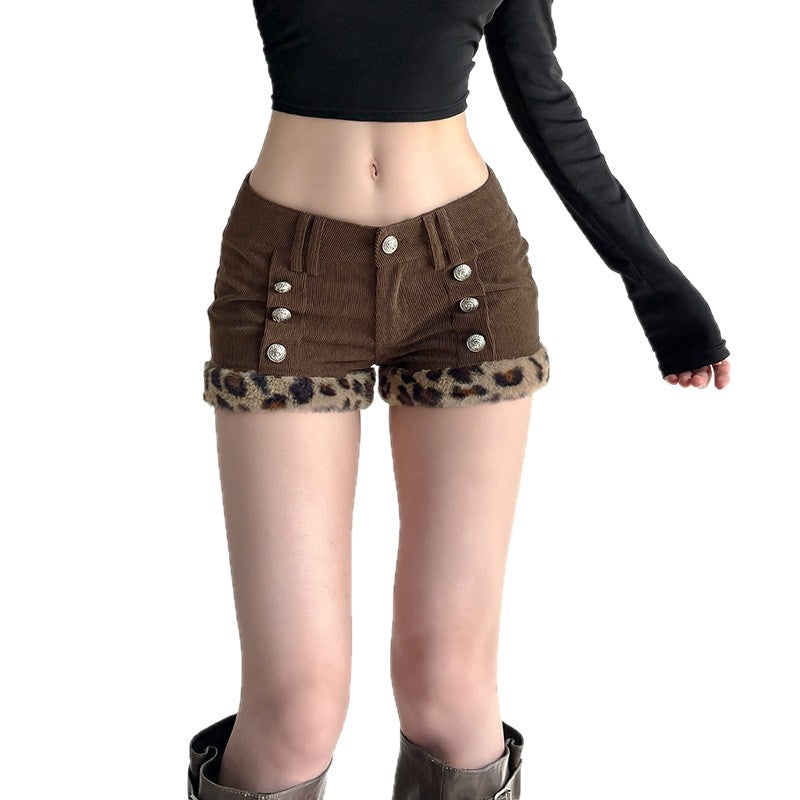 Damen Shorts mit eleganten Knopfdetails und trendigem Leopardenbesatz Drune