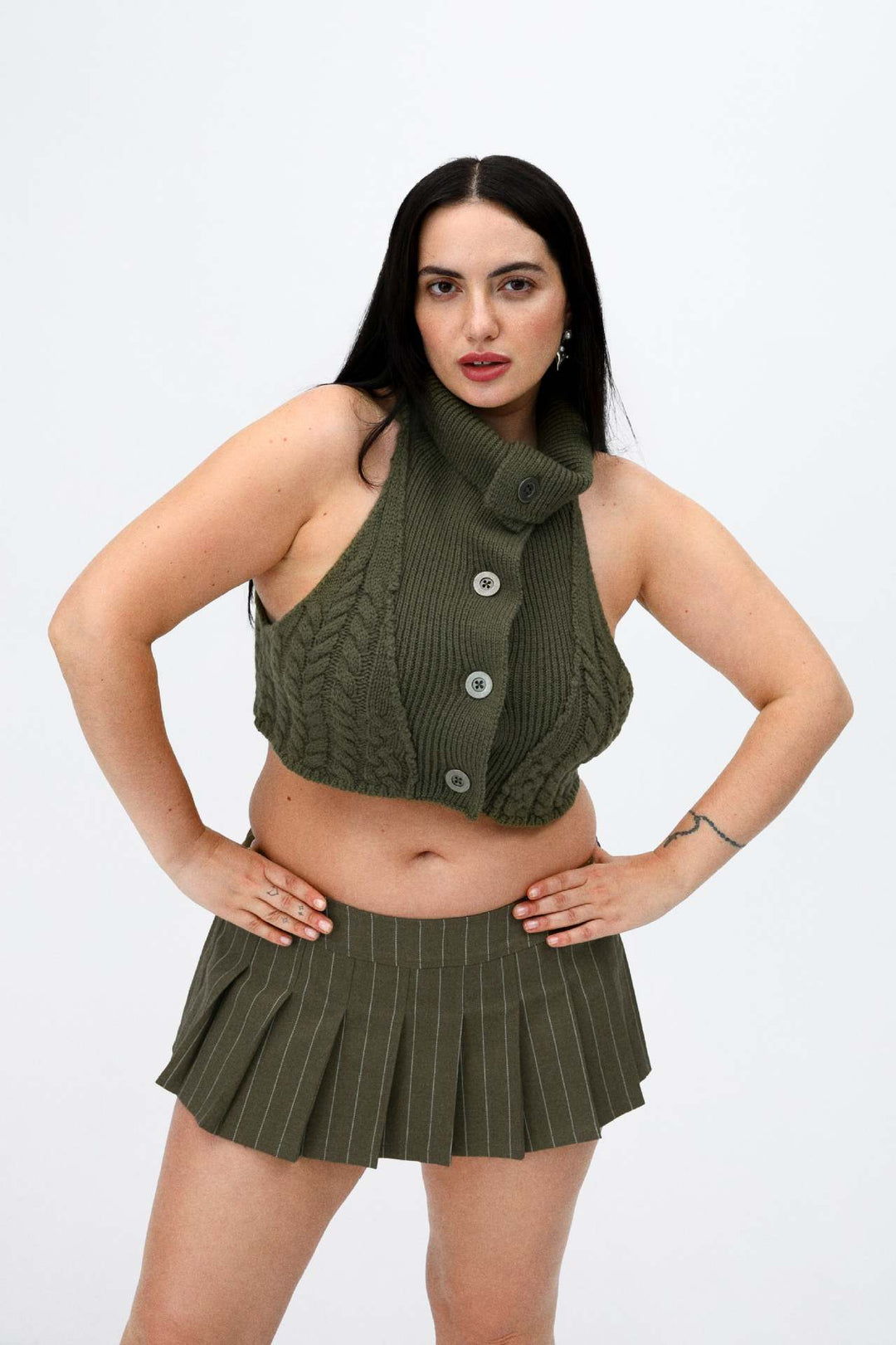 Damen gehäkeltes Crop-Oberteil mit hochgeschlossenem Kragen und Knopfleiste Drune