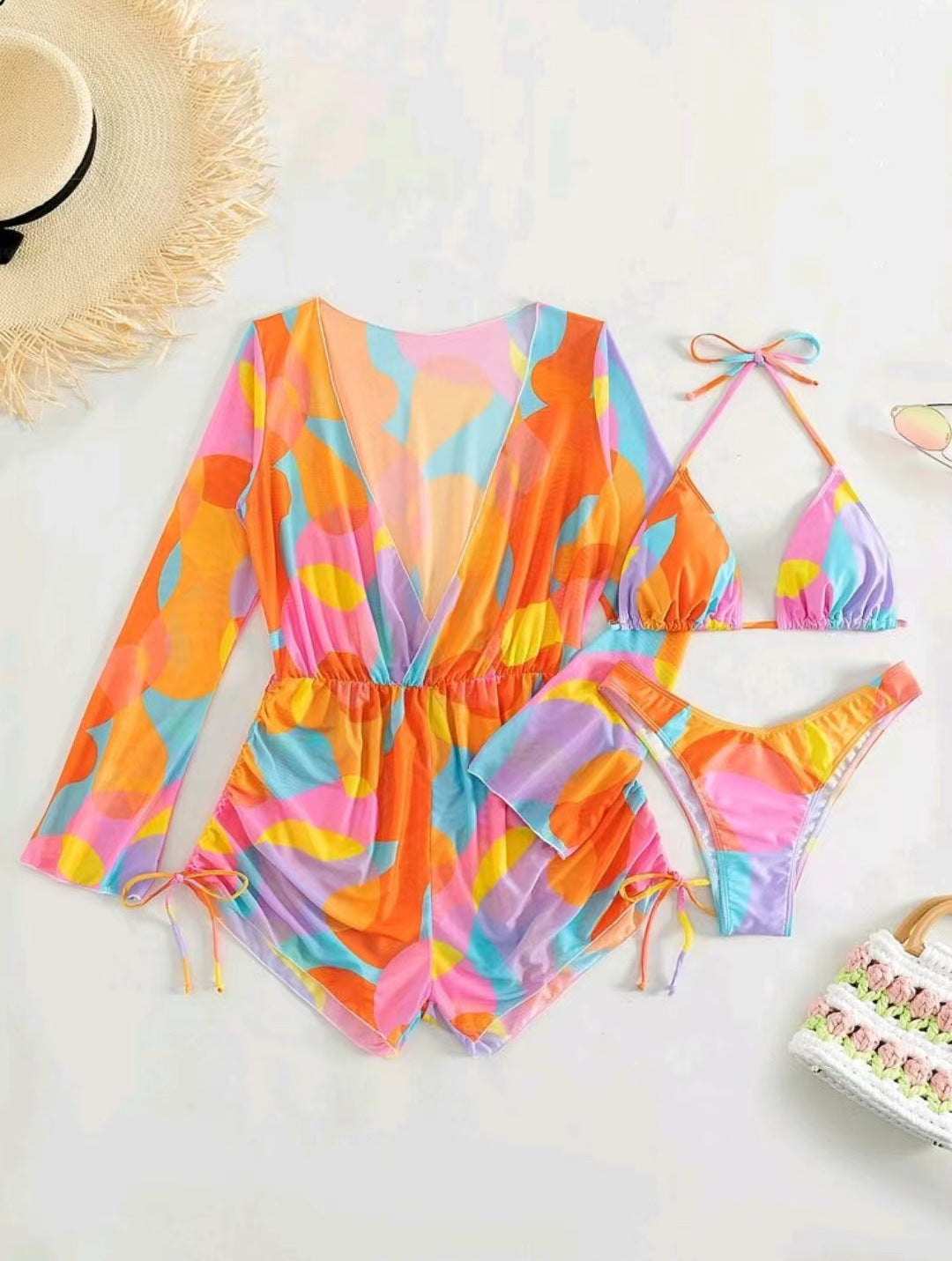 Damen Strand-Outfit mit langärmliger Überbluse und Bikini Drune