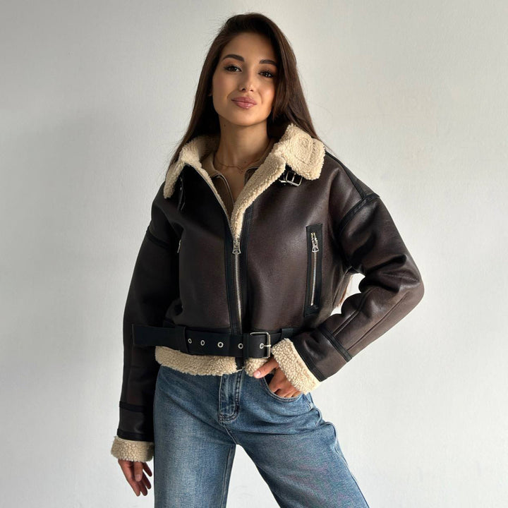 Damen Kunstlederjacke mit hochwertigem Fleece-Futter und figurformendem Gürtel Drune