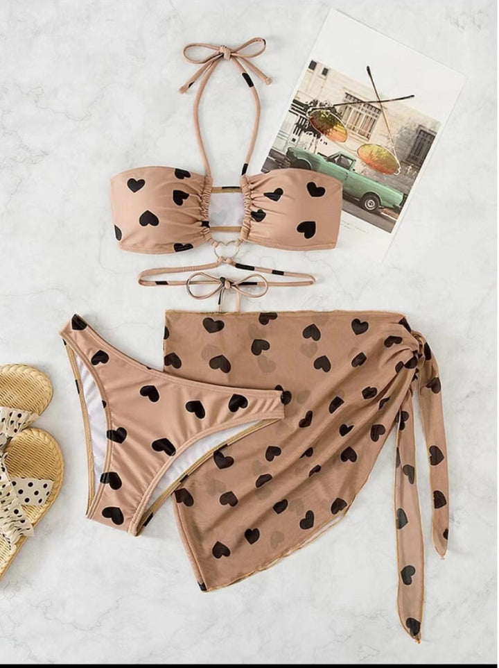 Damen Bikini-Set mit verspieltem Herzmuster und elegantem Wickelrock Drune