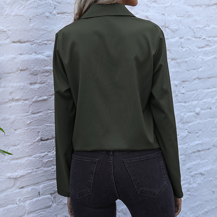 Damen Bluse mit verkürzter Vorderseite und Knopfdetaillierung Drune