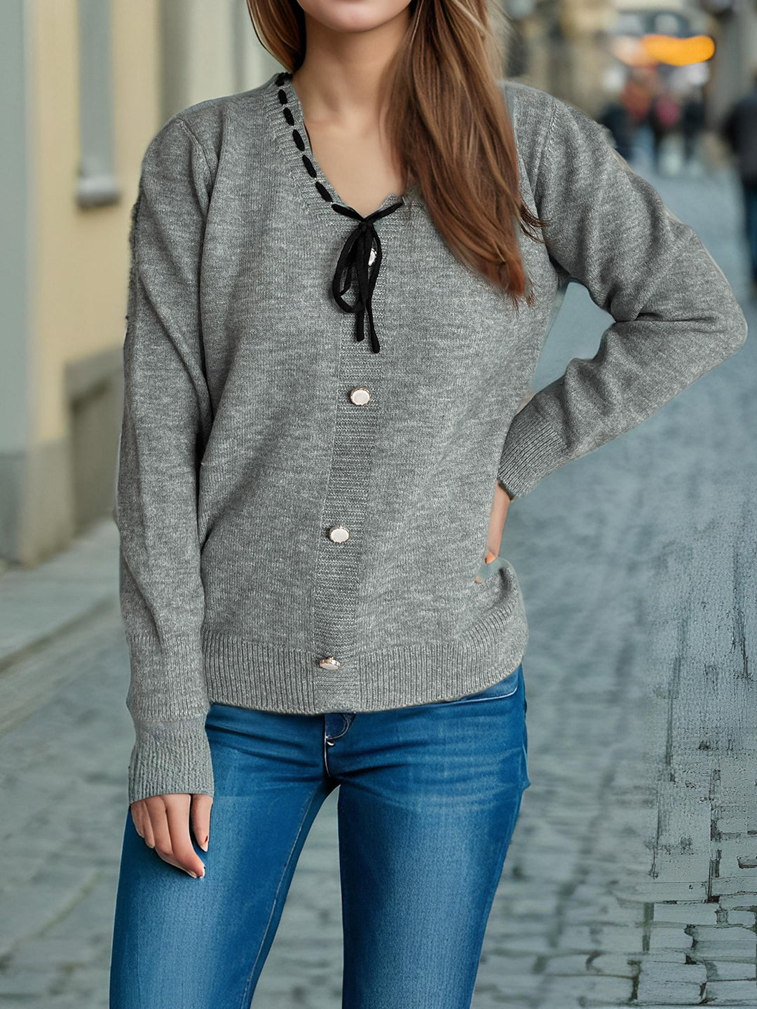 Damen modischer Strickpullover mit verspieltem Bindeband und dekorativen Knöpfen Drune