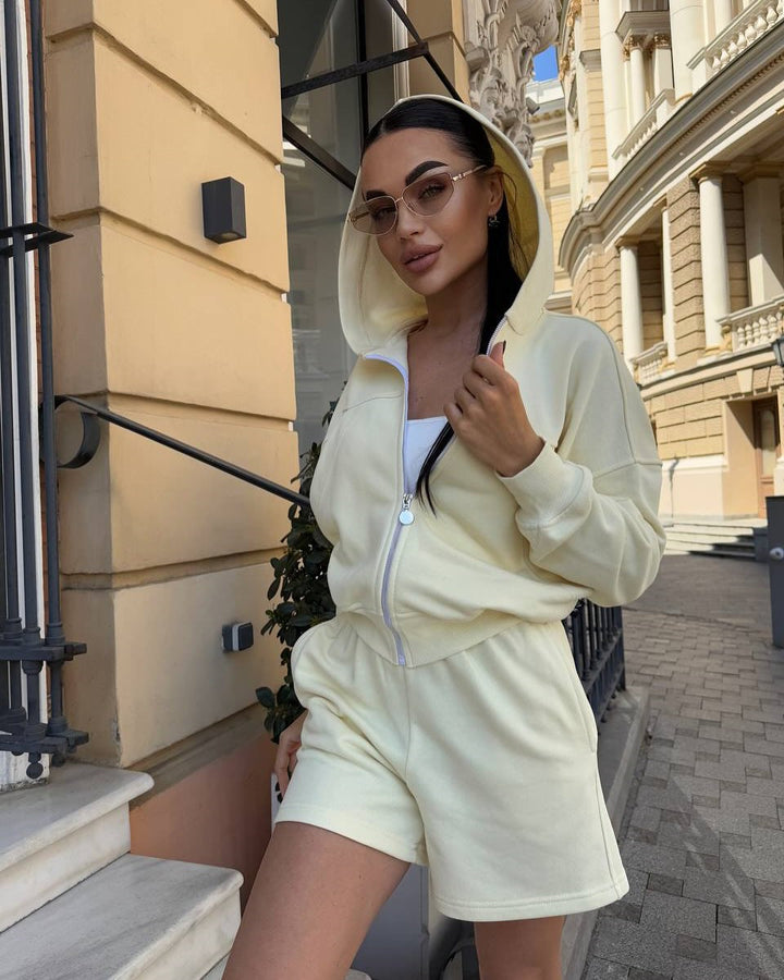 Damen trendy Kapuzenjacke und Shorts Set Drune