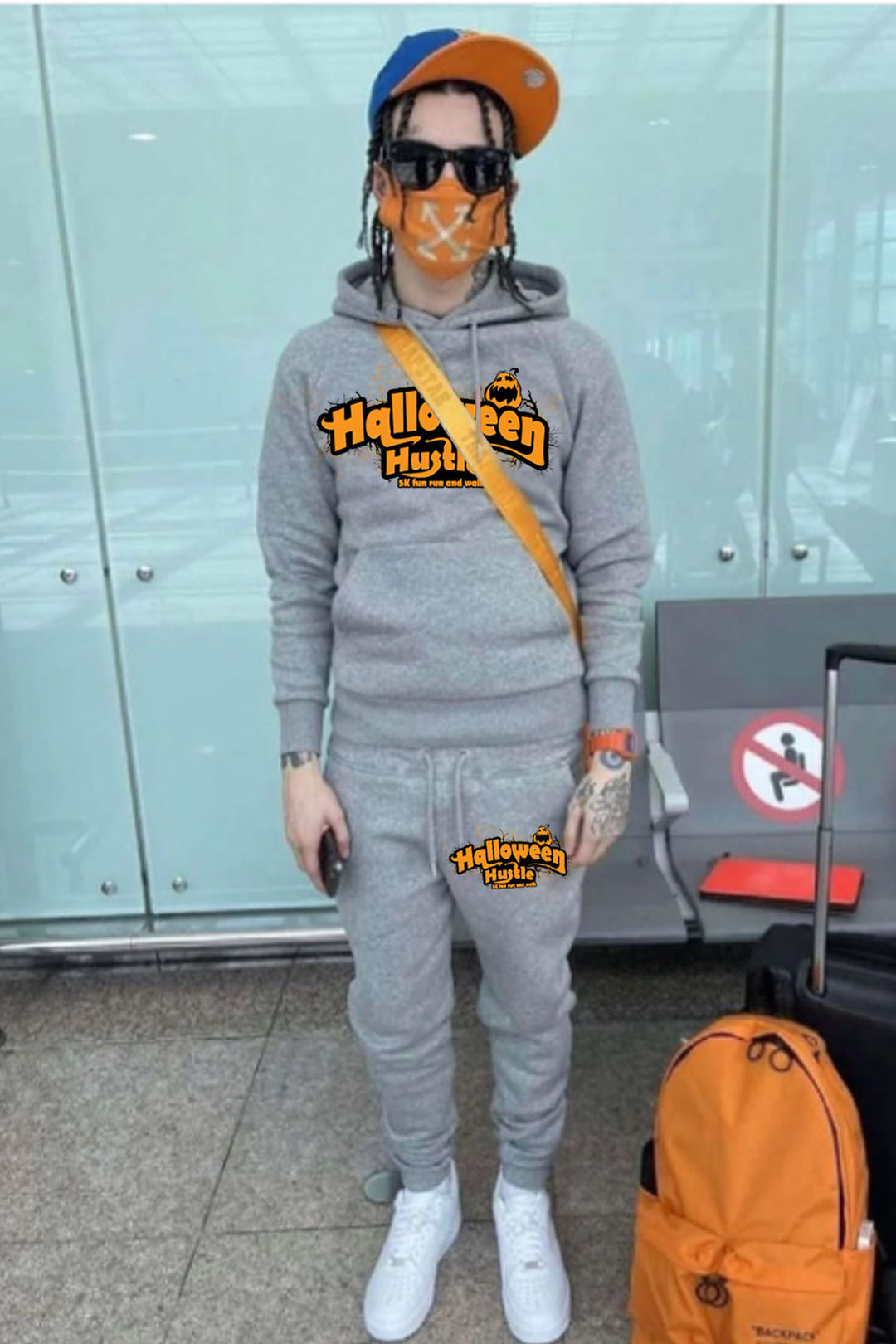 Damen Zweiteiliges Sportanzug mit Halloween-Motiv und bequemen Kängurutaschen Drune