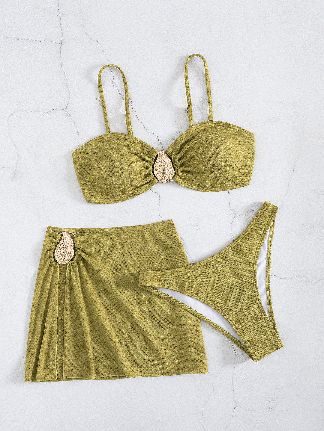 Damen Bikini-Set mit schimmerndem Stoff und eleganter Raffung Drune