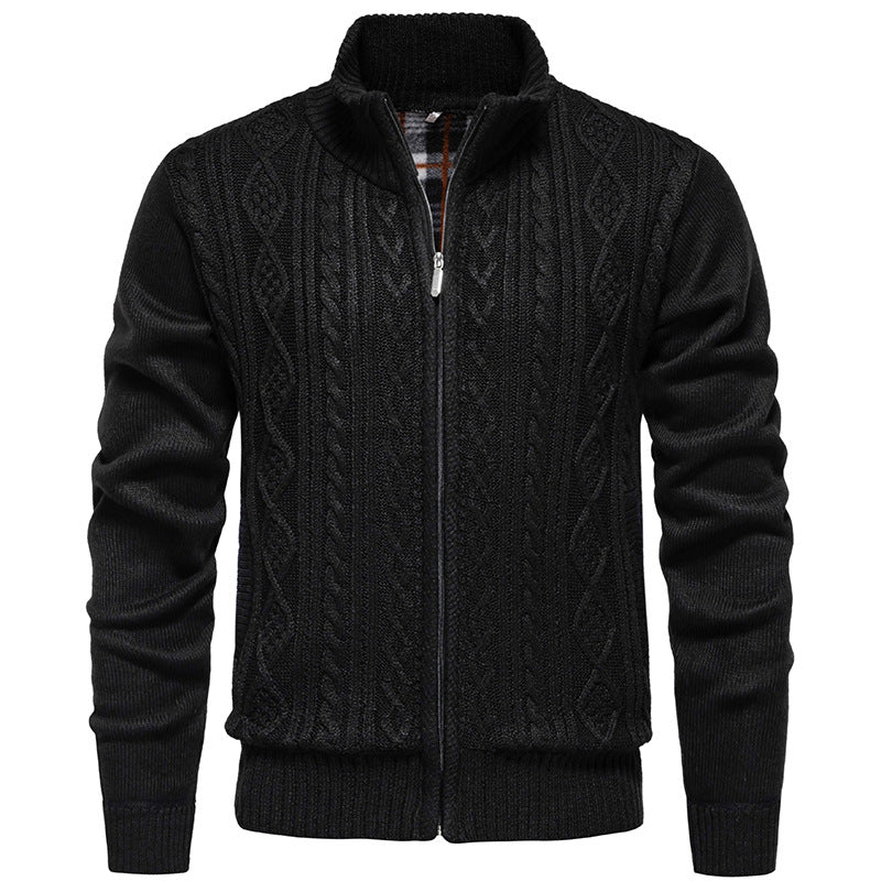 Herren nan grobgestrickter Cardigan mit Zopfmuster, Stehkragen und kariertem Innenfutter Drune