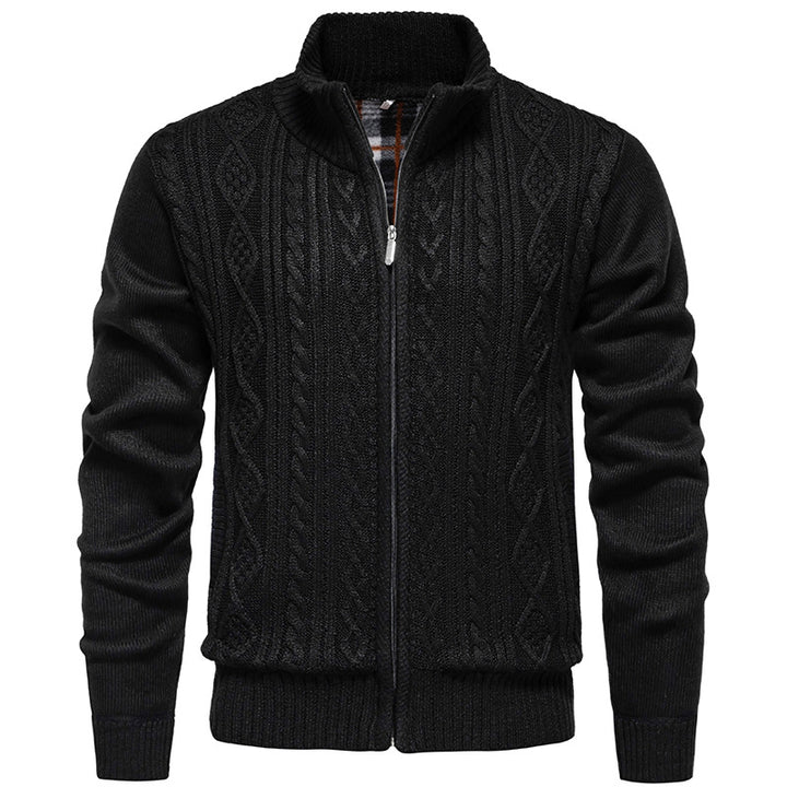 Herren nan grobgestrickter Cardigan mit Zopfmuster, Stehkragen und kariertem Innenfutter Drune