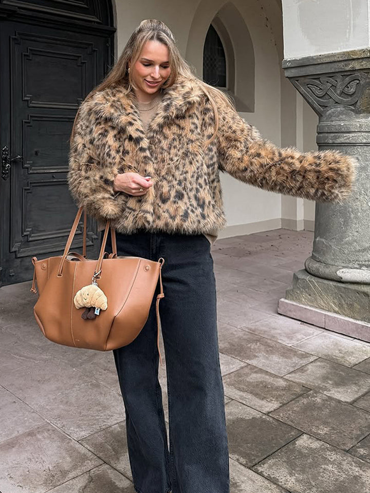 Damen Kurze Felljacke mit Leopardenmuster Drune