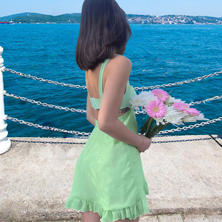Damen Freizeitkleid mit schwingendem Rock und verführerischem V-Ausschnitt Drune