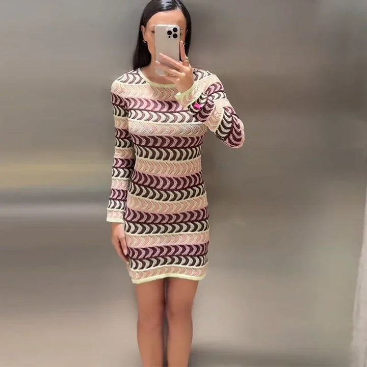 Damen nan gestricktes Feinstrick-Minikleid mit transparentem Wellenstruktur-Muster und Rundhalsausschnitt Drune