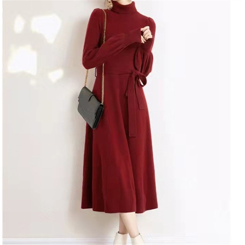 Damen Strickkleid mit hohem Kragen und Taillengürtel Drune