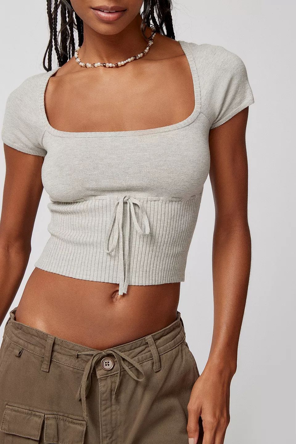 Damen Cropped Strickoberteil mit variabler Schnürung und tiefem Ausschnitt Drune