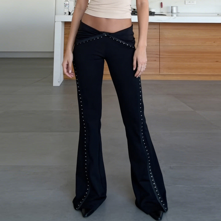 Damen Flared Pants mit dekorativen Druckknopfdetails Drune