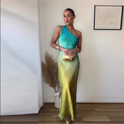 Damen Elegantes asymmetrisches Maxikleid mit sanften Farbverlauf und bequemem Tragekomfort Drune