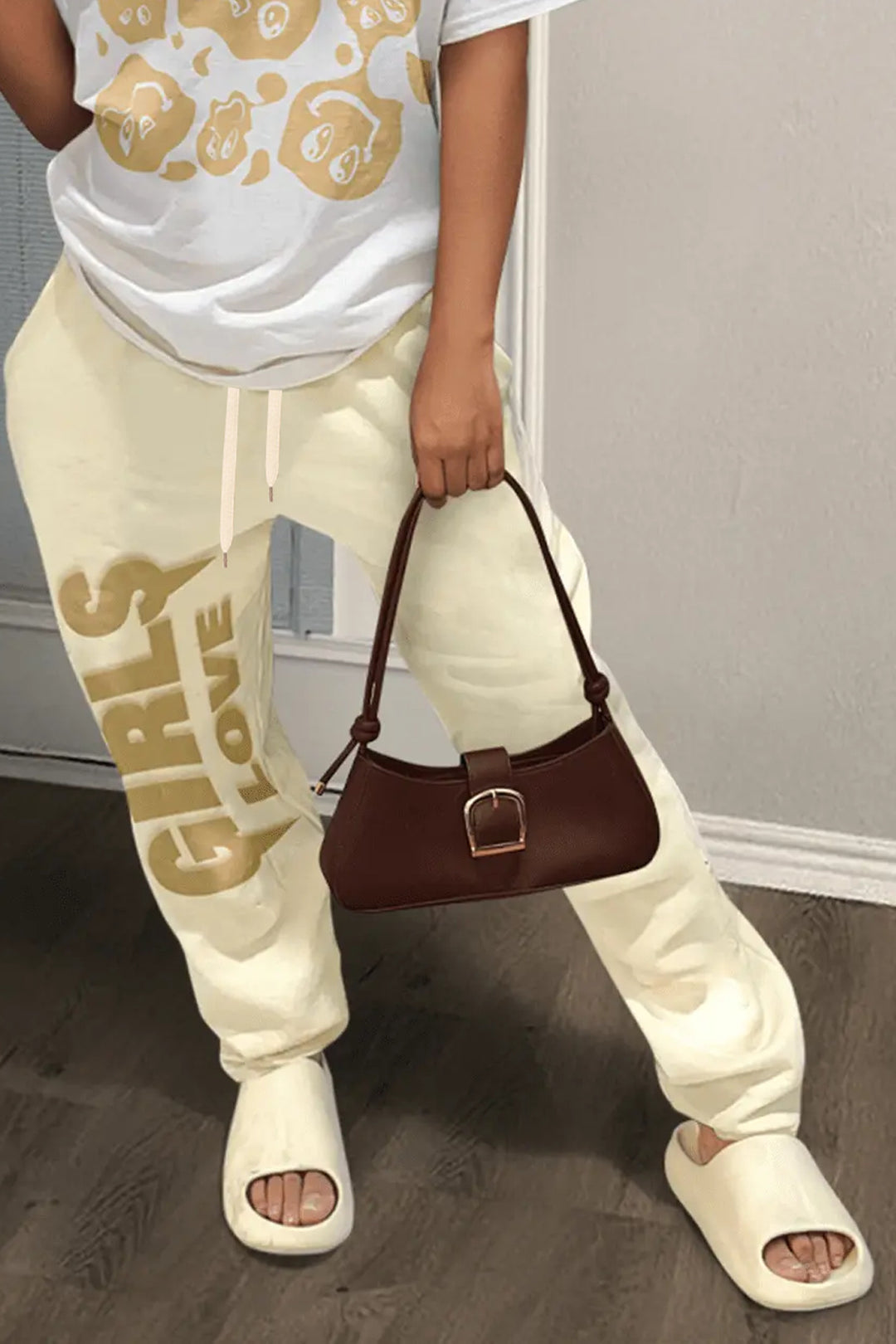 Damen bequeme Jogginghose mit motivierendem Schriftzug Drune