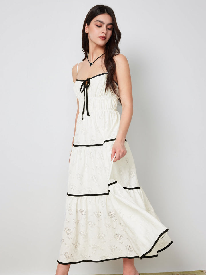 Damen Maxi-Kleid mit feinem Blumendruck und Kontrastbändern Drune
