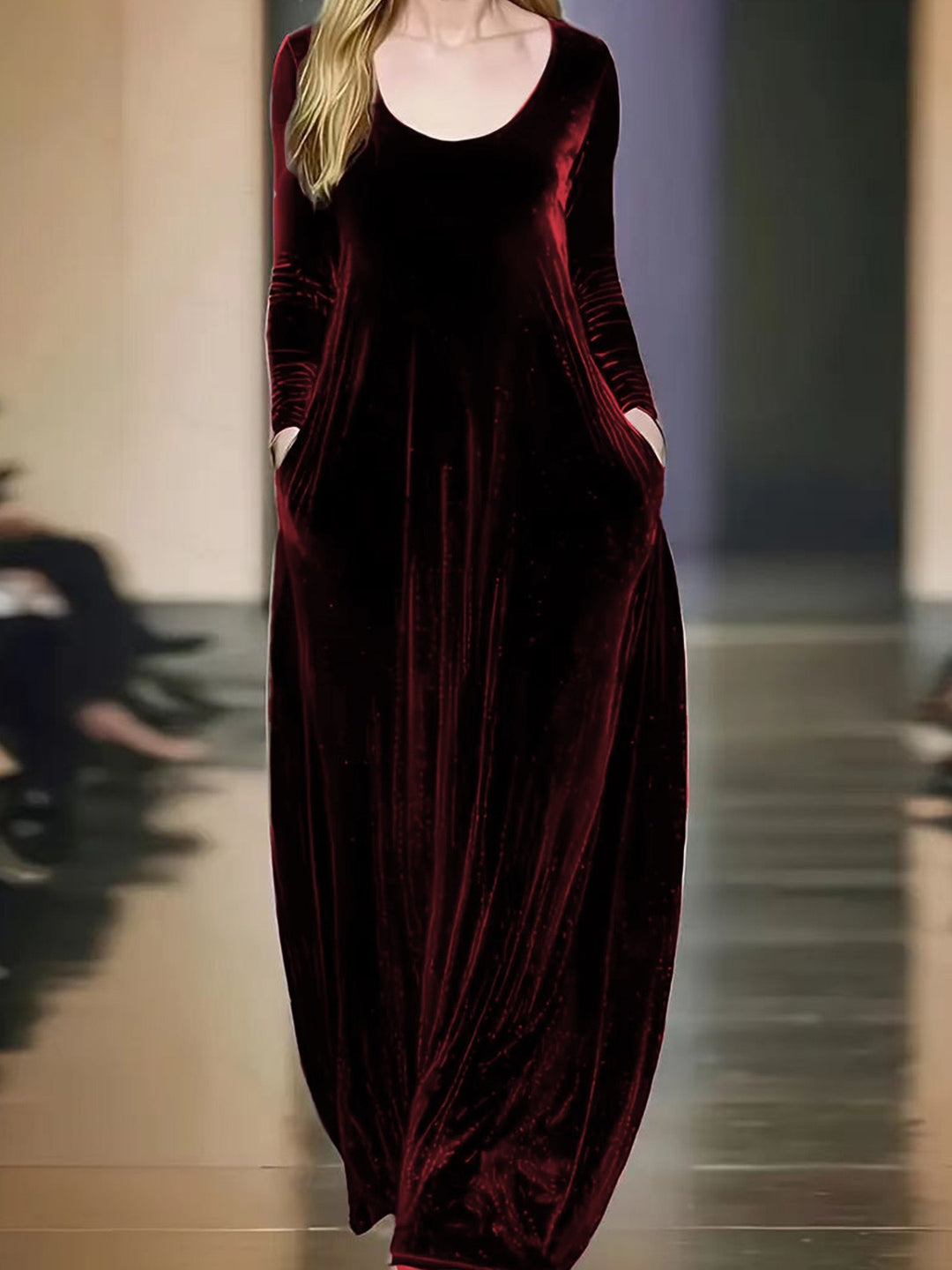 Damen Maxikleid aus samtigem Material mit praktischen Taschen Drune