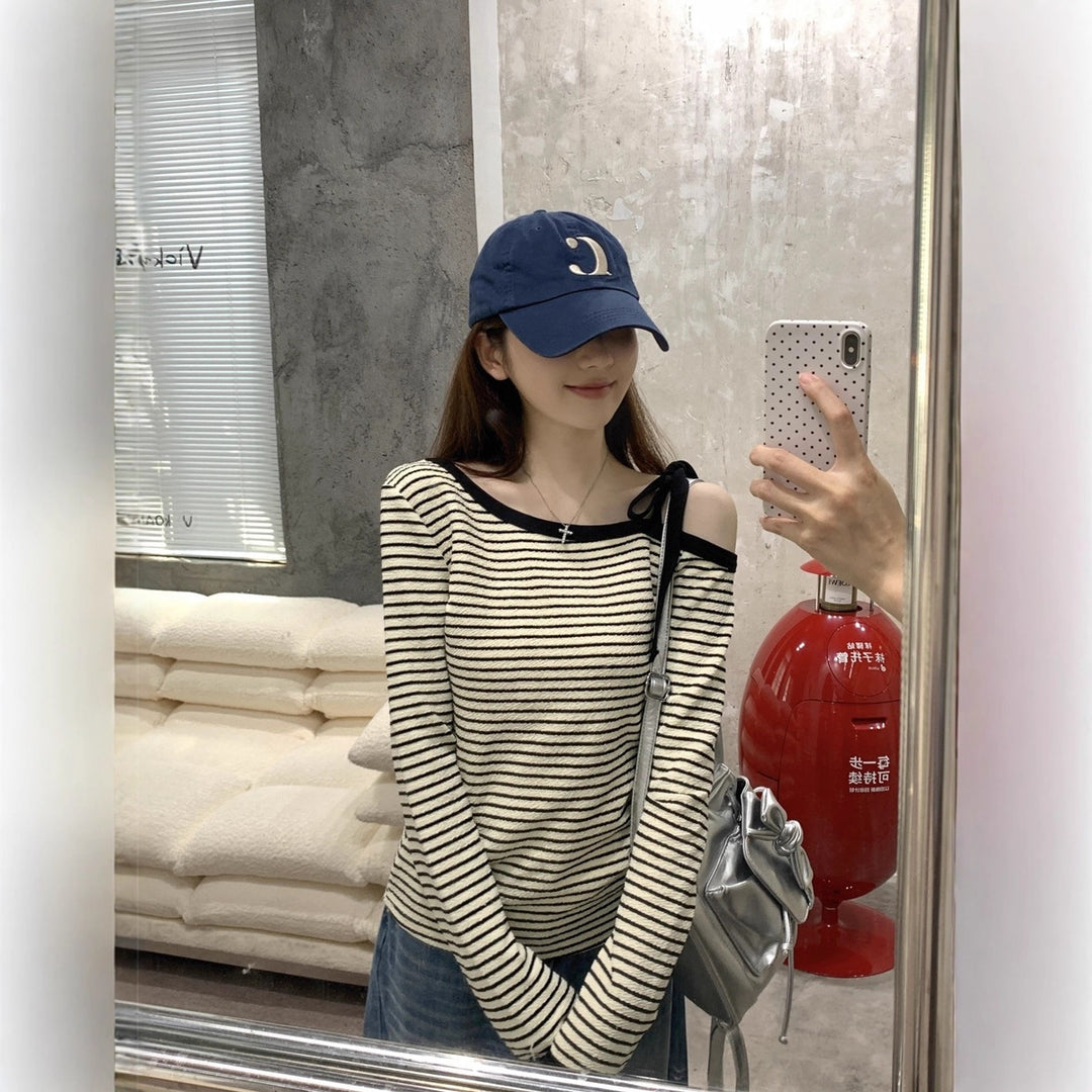 Damen asymmetrisches Langarmshirt mit schickem Trägerdetail Drune