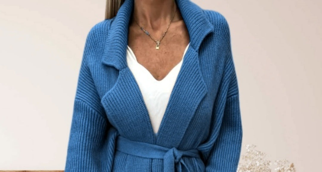 Damen Strickmantel mit Gürtel und breiten Revers Drune