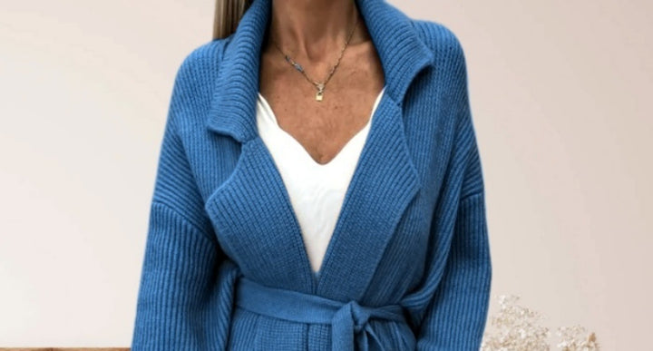 Damen Strickmantel mit Gürtel und breiten Revers Drune
