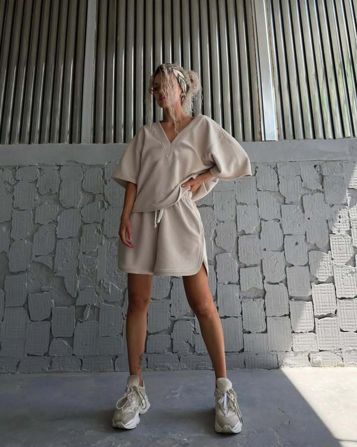 Damen lässiges V-Ausschnitt Oberteil und Shorts-Set Drune