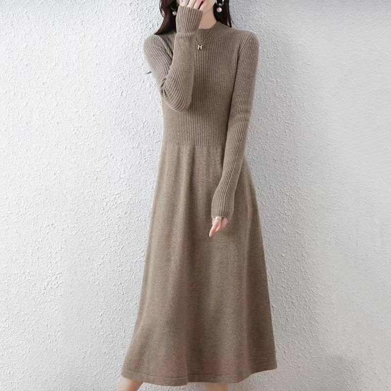 Damen Strickkleid mit Hochkragen und feiner Rippstruktur Drune