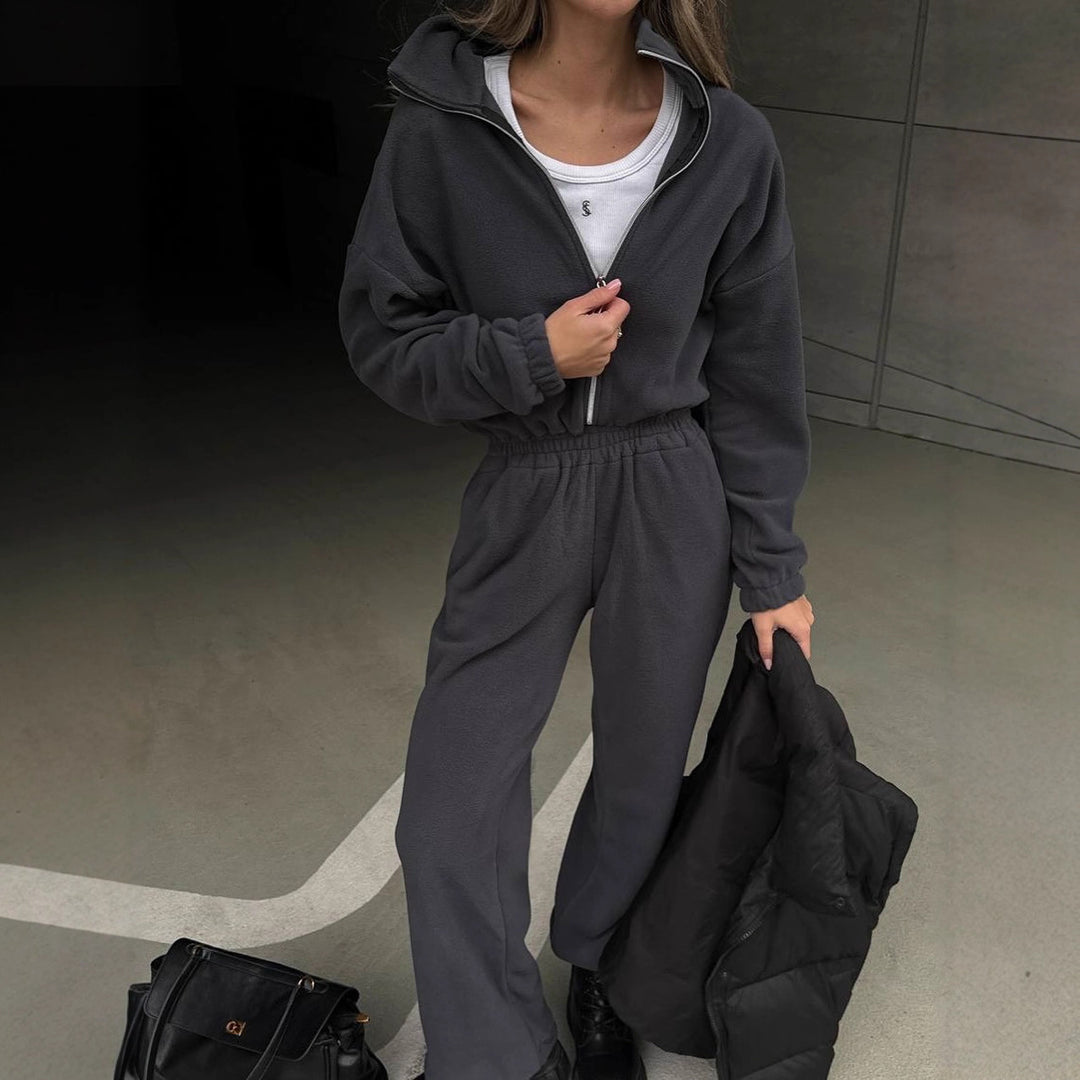 Damen Fleece-Loungewear-Set mit hohem Kragen und praktischen Taschen Drune