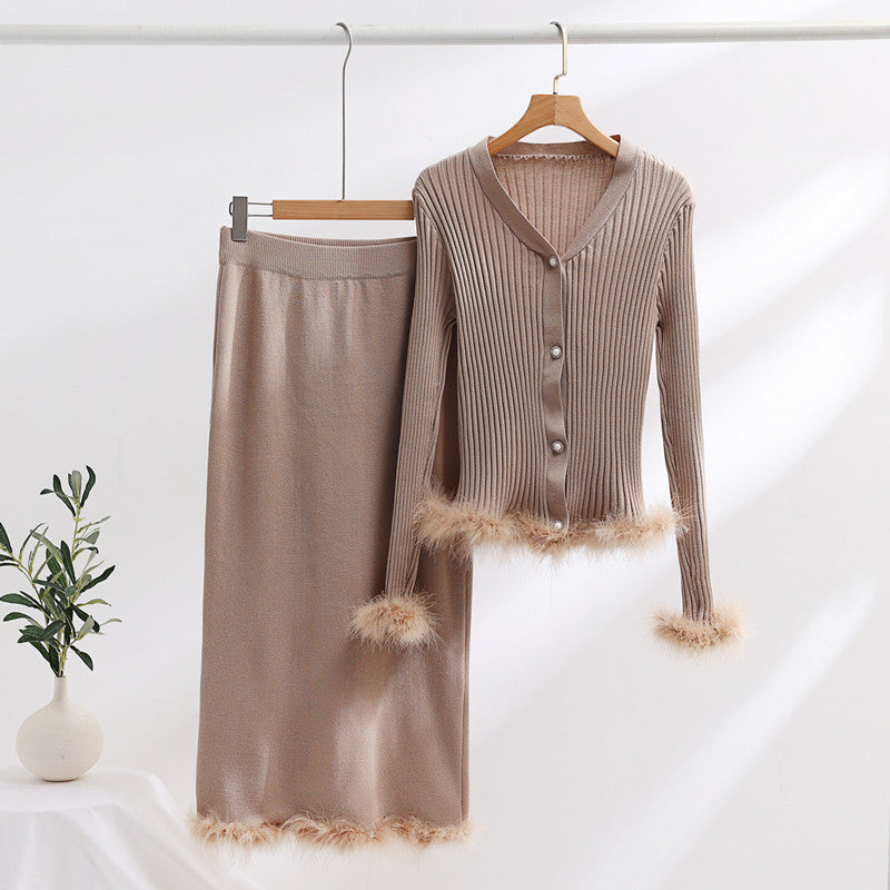 Damen Strickensemble mit feinem Fellbesatz Drune