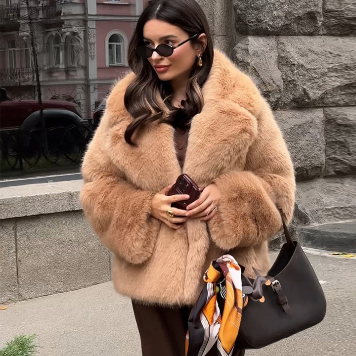 Damen Pelzmantel mit oversized Schnitt und weichem Innenfutter Drune