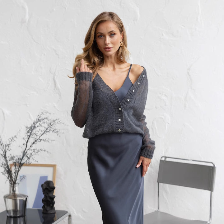 Damen Strickjacke mit tiefem V-Ausschnitt und praktischen Taschen Drune