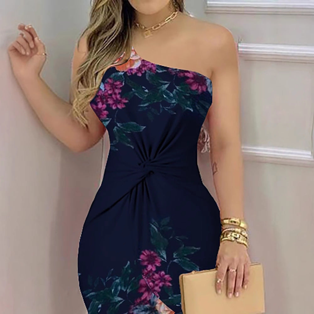 Damen Elegantes asymmetrisches Blumenkleid mit fließendem Saum und Raffung Drune