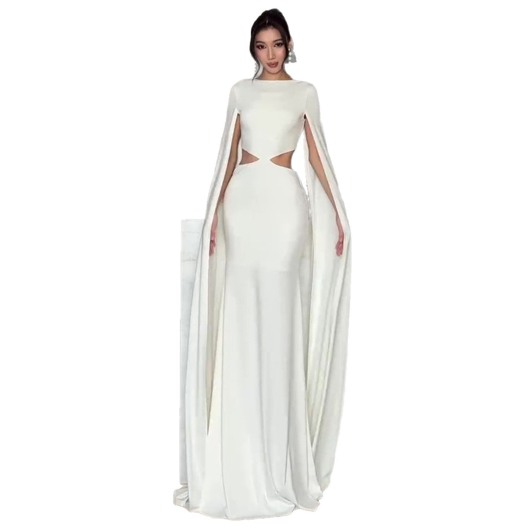 Damen Elegantes Abendkleid mit innovativem Cut-Out und dramatischem Cape Drune