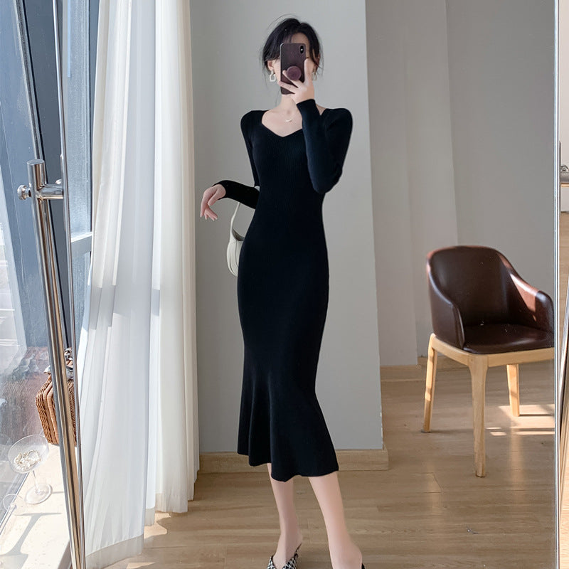 Damen Strickkleid mit elegantem V-Ausschnitt und ausgestelltem Saum Drune