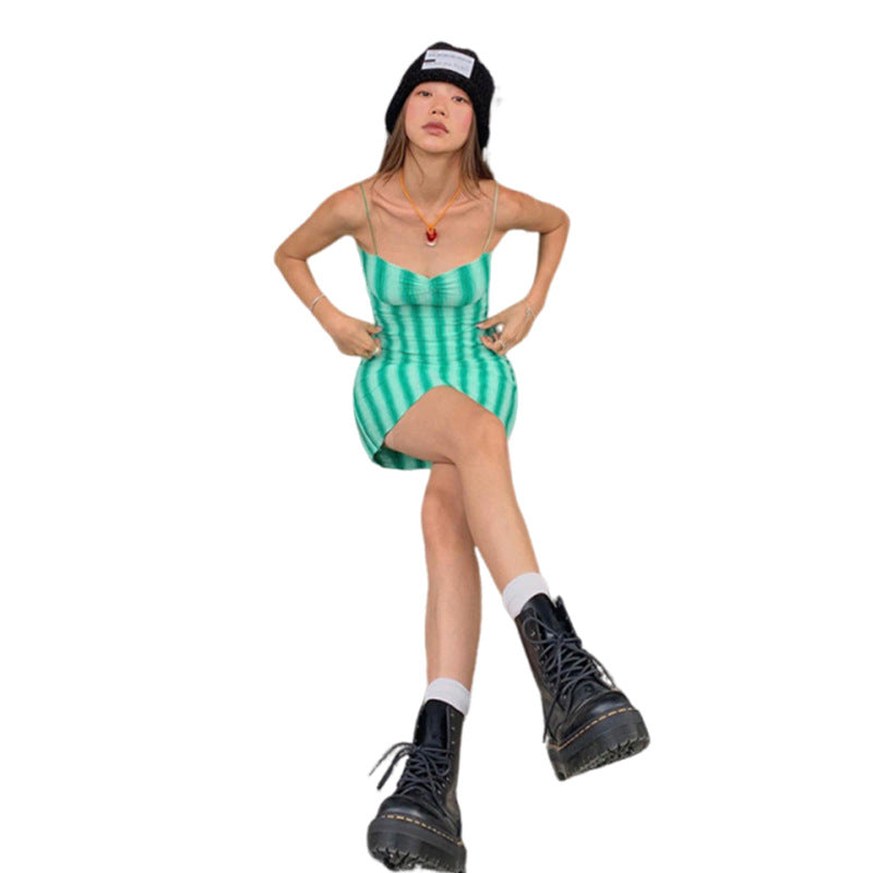 Damen Sommerkleid mit ärmellosem Design und raffinierten Falten Drune