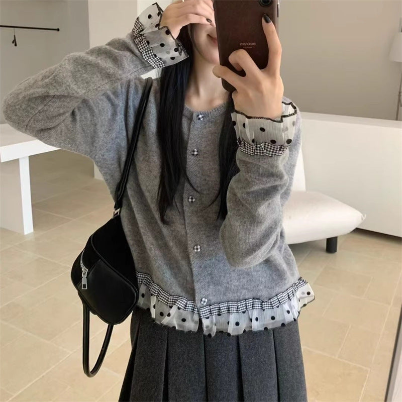 Damen Strickjacke mit dekorativem Rüschen- und Knopfdetail Drune