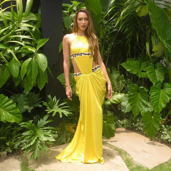 Damen Elegantes Abendkleid mit raffinierten Drapierungen und Spitzenakzenten Drune