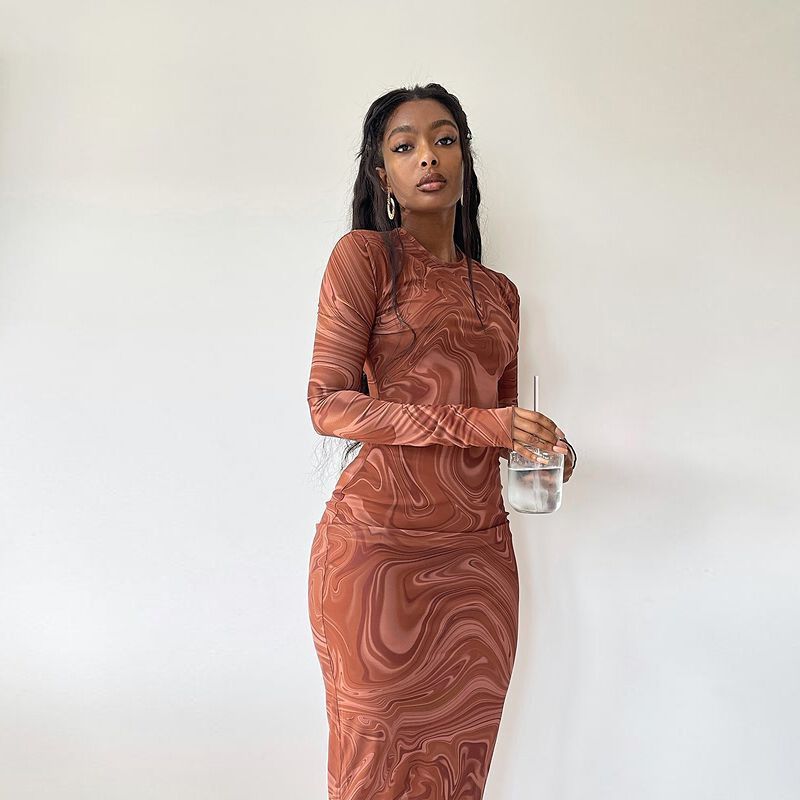 Damen Elegantes Maxikleid mit modernem Marmormuster und figurbetontem Schnitt Drune