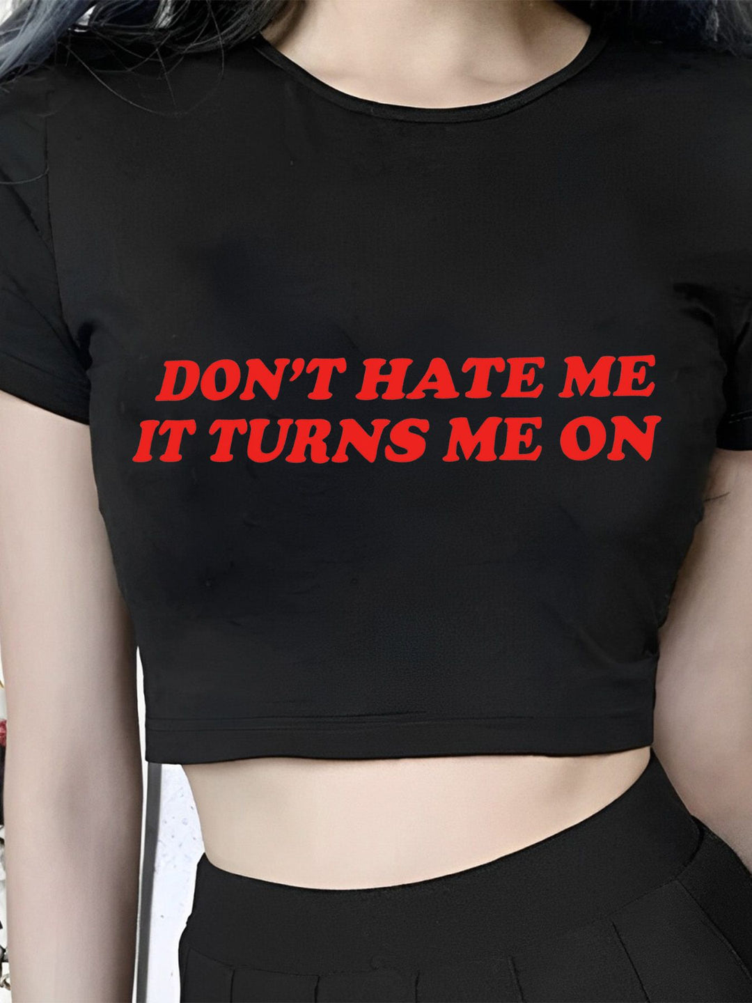 Damen Crop-T-Shirt mit inspirierendem Statementdruck Drune