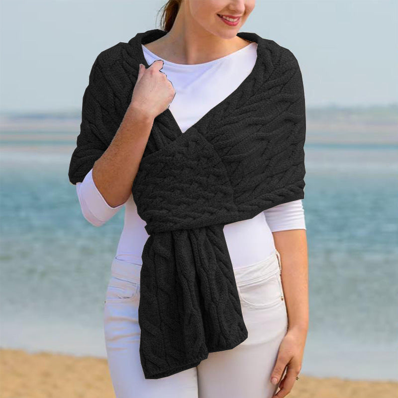 Damen Strickschal mit modernem Zopfmuster und vielseitigem Tragekomfort Drune