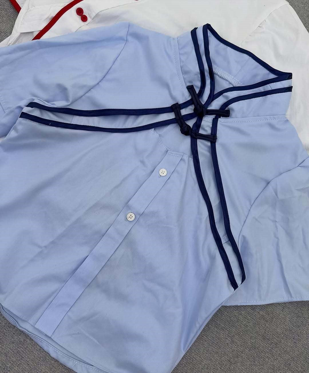 Damen Elegante Chiffon-Bluse mit Stehkragen und Rüschendetails Drune