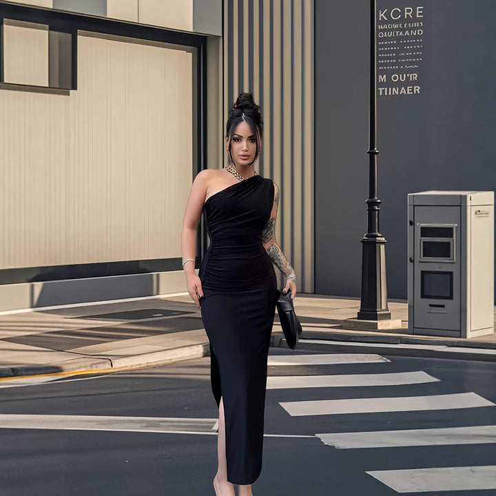 Damen Elegantes One-Shoulder-Maxikleid mit figurbetontem Schnitt und seitlichem Schlitz Drune